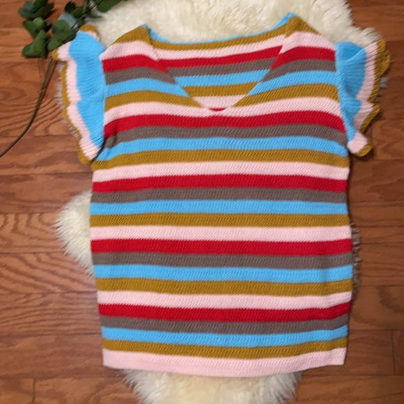 Multi Colored Knit Top with Ruffled Sleeves/Medium/ Lightweight /Great Condition - Picture 3 of 9